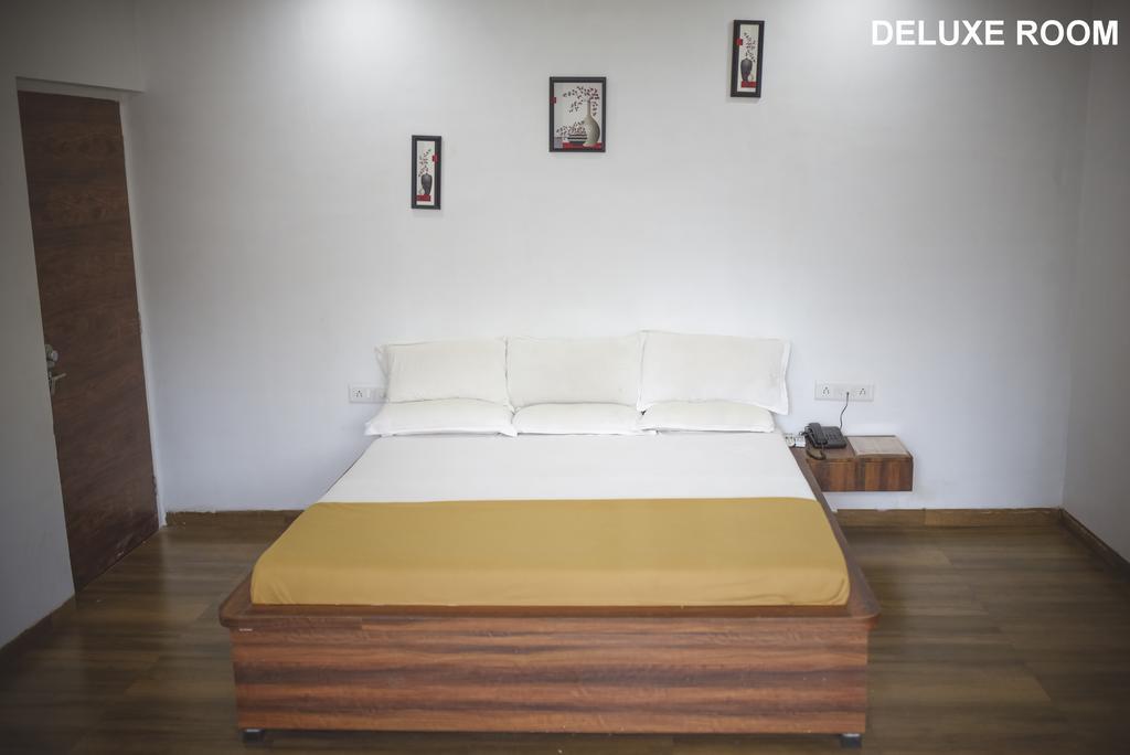 White House Beach Resort Nagaon  Luaran gambar